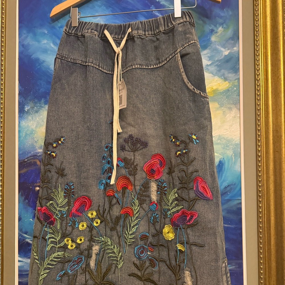 Floral Embroidered Denim Skirt